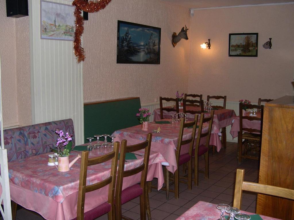 Hotel Restaurant De La Poste A 제라르메르 외부 사진